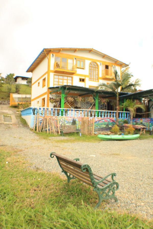 Alegria Hostel Boutique Guatapé Exteriör bild